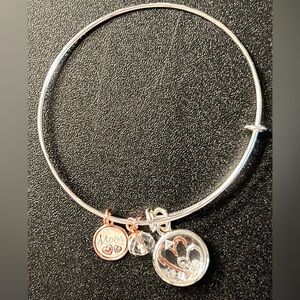 Unwritten Silver Tone Crystal Shaker Mom Rose Tone Heart Charm Bracelet